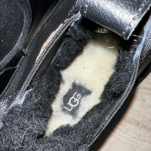 Black Platform Chelsea Boots - Picture 6 of 9